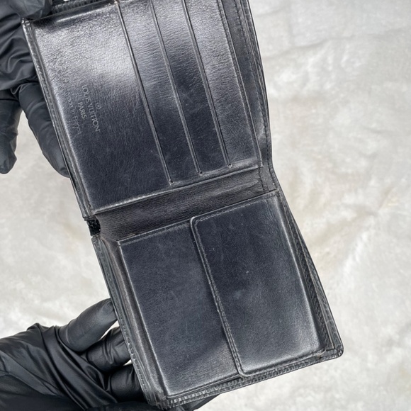 LOUIS VUITTON MENS WALLET - Picture 3 of 12